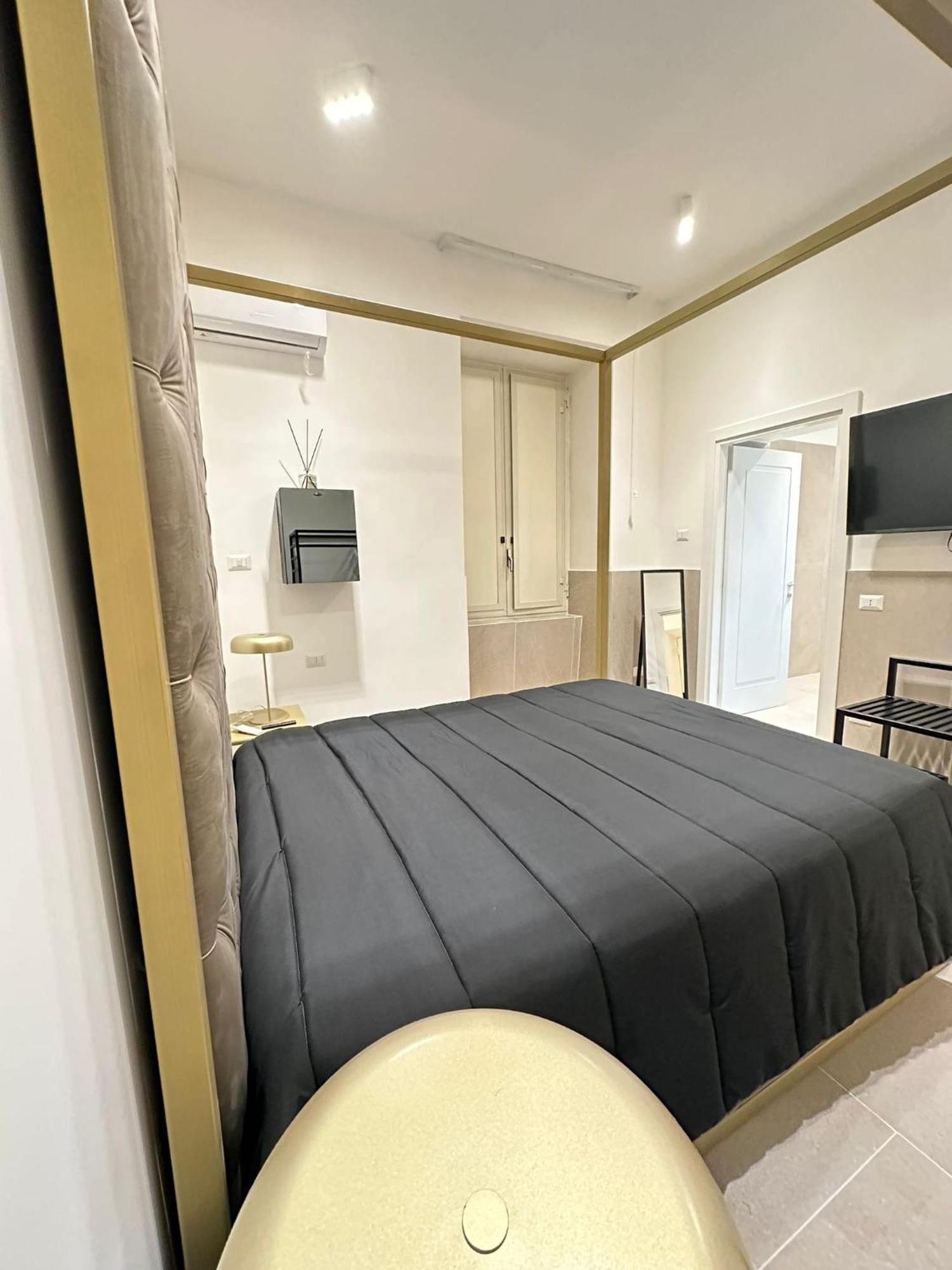 Le Camere Di Giusy Nazionale 24 Napoli Ngoại thất bức ảnh